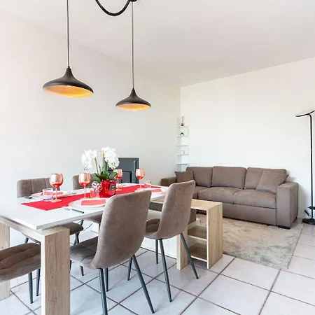 Maison Carla أَويستا